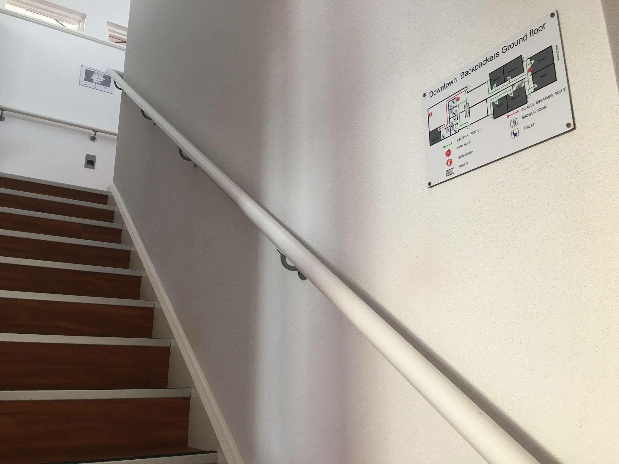 Downtown Backpackers Hostel Perth - Note - Valid Passport Required For Check In Екстер'єр фото